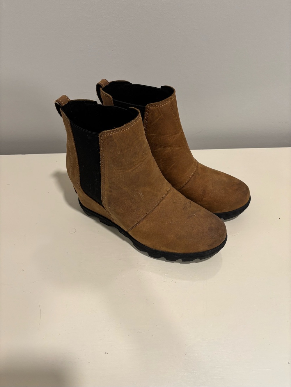 Women’s Joan of Arctic Chelsea Ankle Boots in Brown